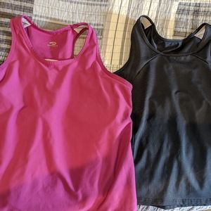 Brooks sports tops